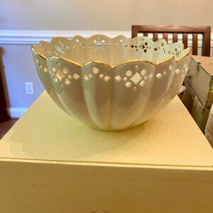 Lenox Linen & Lace Bowl Ivory w/gold trim 8 1/2" NWT